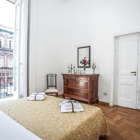Casa Napoletana - San Domenico Apartamento Nápoles